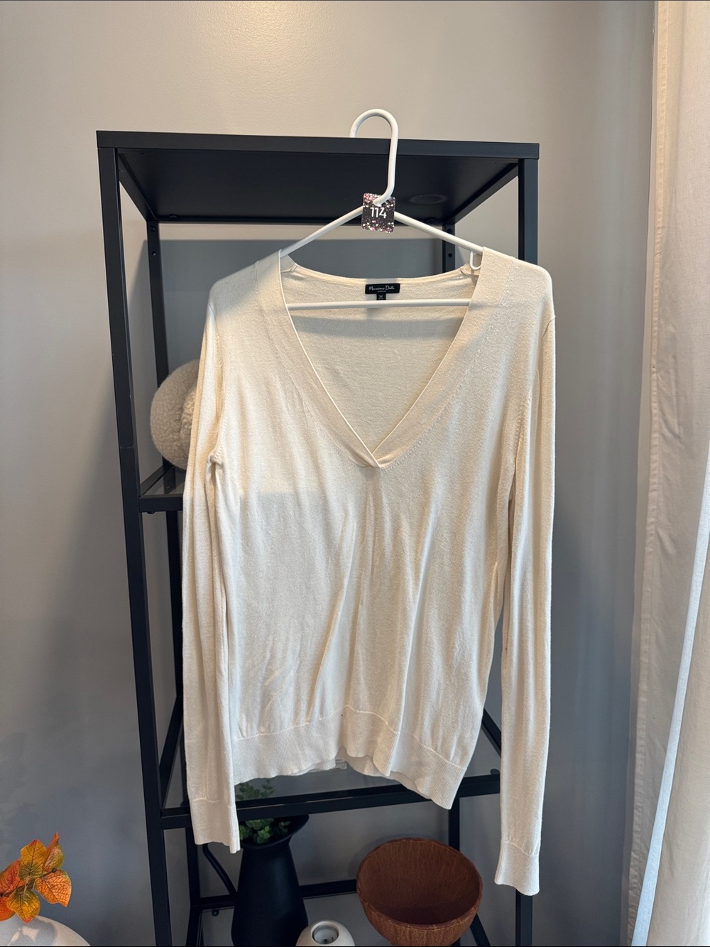 114.Light Cream V-Neck Sweater by massimo dutti